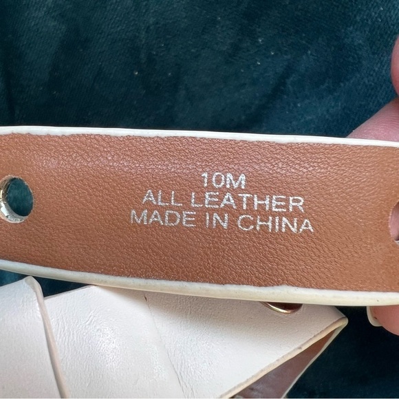 ANTONIO MELANI STACKED BLOCK HEEL ANKLE STRAP GROMMET SANDALS WHITE SIZE 10 - Picture 7 of 9